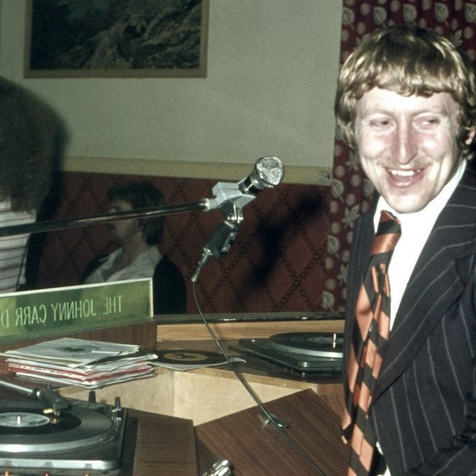 johnny carr mobile disco sussex
